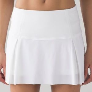 Lululemon white lost in pace tennis skirt